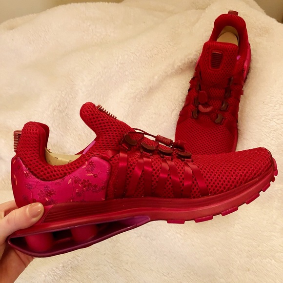 nike shox gravity red crush